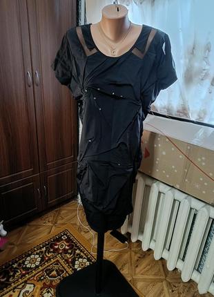 Чорне платтячко з камінчиками.1 фото