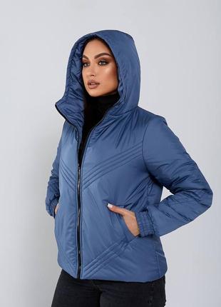 Демісезонна стьобана куртка