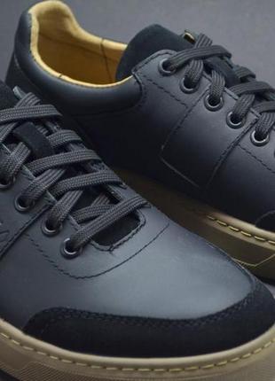 Чоловічі стильні спортивні туфлі шкіряні кеди чорні tsevo 56853