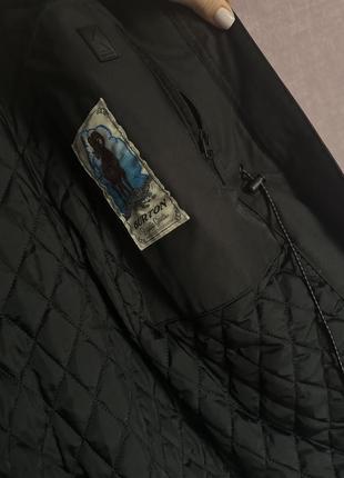 Чорна лижна куртка burton xs6 фото