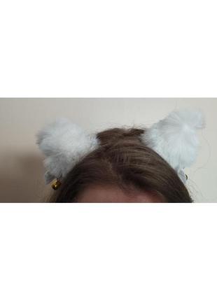Обруч на голову кошачьи ушки меховые белые3 фото