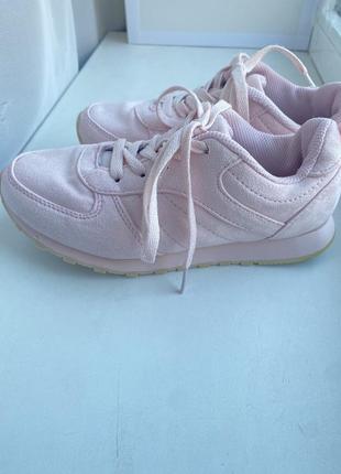 Кросівки жіночі 36р. рожеві2 фото