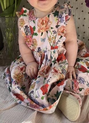 Сукня у квітах для дівчинки 6-9 місяців1 фото