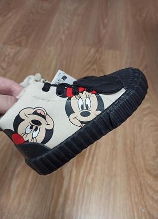 Високі черевики zara кросівки/кеди minnie mouse disney 22 р/13,5 см6 фото