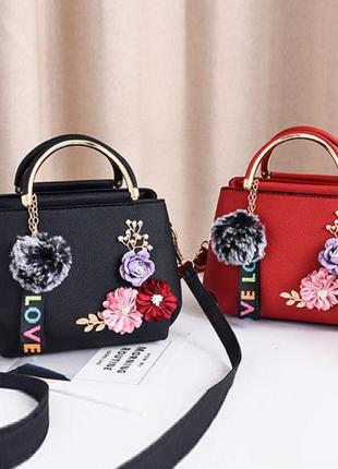 Женская мини сумочка с цветочками и меховым брелком. маленькая сумка с цветами1 фото