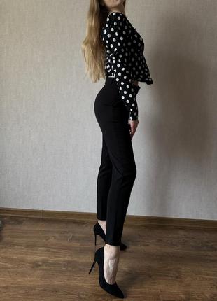 Стильные шерстяные классические чёрные брюки с карманами размер s-m2 фото