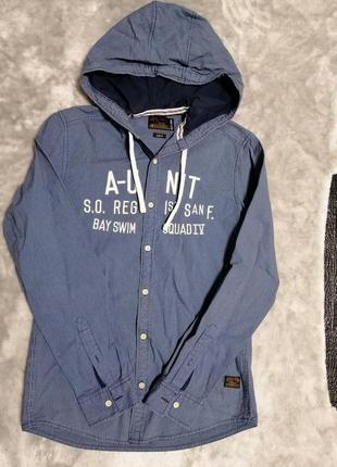 Стильна коттоновая сорочка з капюшоном s. oliver р. s