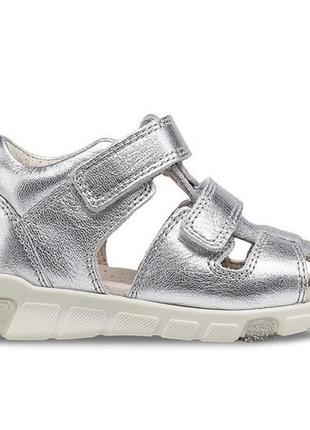 Шкіряні босоніжки ecco mini stride silver 23 р.р.7 фото