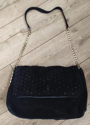 Натуральна замшева сумочка з золотистими заклепками
