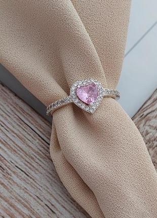 Комплект зі срібла сережки та каблучка сердечка з білими та рожевими фіанітами5 фото