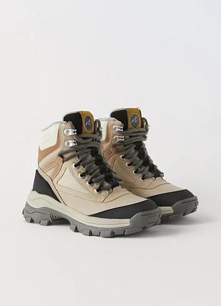 Высокие утепленные ботинки zara