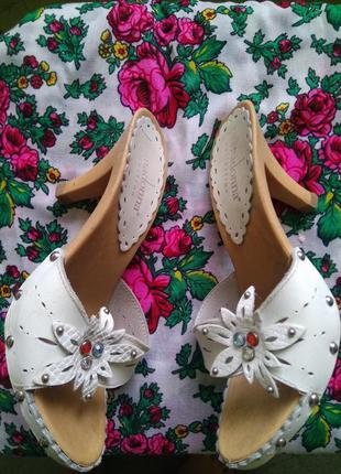 Шльопки primadonna,38 розмір,шкіра.