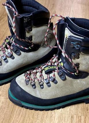 La sportiva mountain boots високогірні альпінізм italy 40-41,5