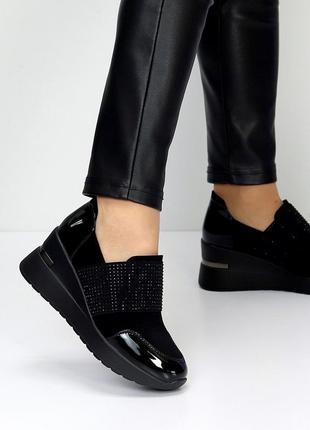 Снікерси жіночі у бежевому та чорному кольорі ❤️❤️❤️