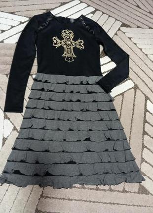 Сукня з крестами та шипами1 фото