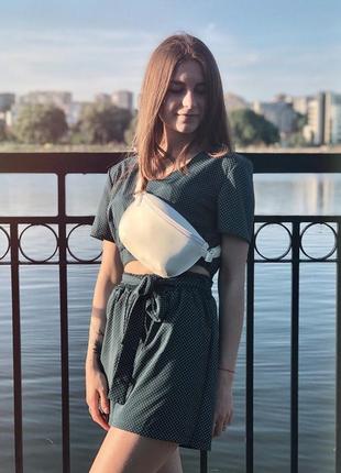 Костюм з шортами в горошок м