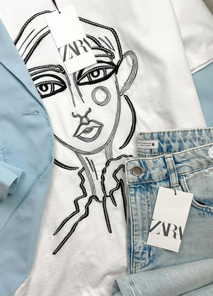 Біла футболка zara преміум якості з вишивкою портрет розмір m.lоригінал new collection