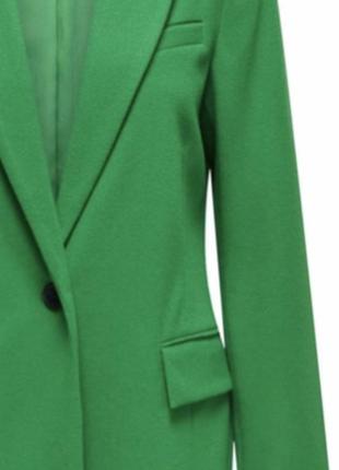 Класичний зелений піджак