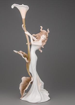 Статуетка "дівчина з калою" (32 см) (20110aa)