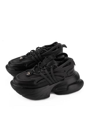Кросівки жіночі шкіряні чорні і білі на масивній підошві демі3 фото