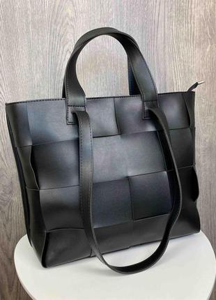 Большая женская модная сумка с двумя ручками плетеная черная мягкая7 фото