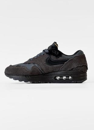 Чоловічі кросівки nike air max 1 protection pack blackberry найк чорного кольору