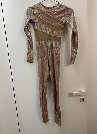 Гимнастический комбинезон