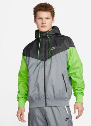 Вітровка чоловіча nike sportswear windrunner men's hooded jacket оригінал