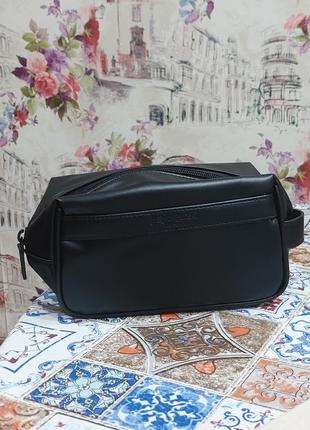 Косметичка yves saint laurent оригінал. чорна.
