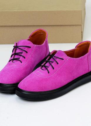Яркие замшевые деми туфли на шнуровке натуральная замша цвет розовая фуксия8 фото