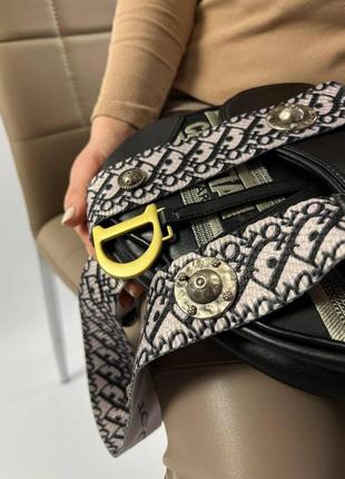 Женская сумка седло из эко-кожи клатч dior saddle диор молодежная, брендовая сумка через плечо8 фото