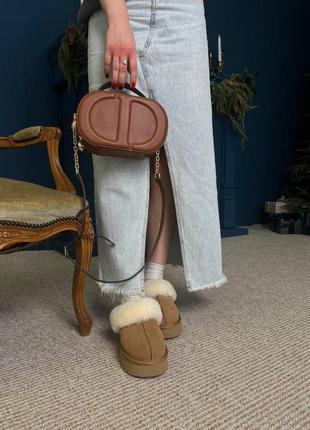 Женская сумка из эко-кожи клатч dior logo диор молодежная, брендовая сумка через плечо7 фото