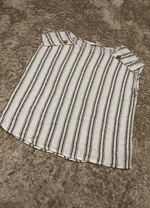 Футболка у смужку