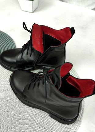 Жіночі зимові шкіряні черевики на шнурку4 фото