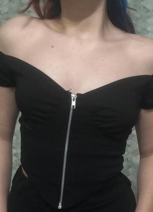 Корсетный топ от prettylittlething