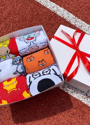 Набір жіночих шкарпеток 36-41 6 пар з мультяшним малюнком у подарунковій коробці