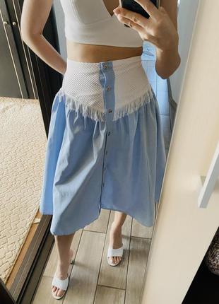 Голубая юбка миди в стиле вестерн на пуговках спереди