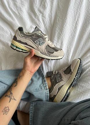 Кросівки new balance 2002r