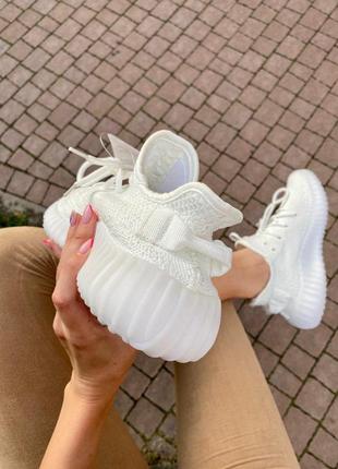 Adidas yeezy boost 350 white повністю білі кросівки адідас ізі (36-40)💜5 фото