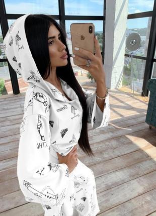 Костюм тройка