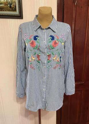 Актуальна сорочка з вишивкою