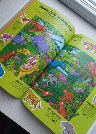 Книжки англійською для дітей віммельбух where's the dinosaur? пошук персонажів книги англ5 фото