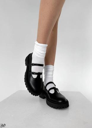Чорні жіночі туфлі з ремінцями з натуральної шкіри6 фото