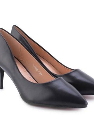 Стильні чорні класичні туфлі човники на шпильці модні3 фото