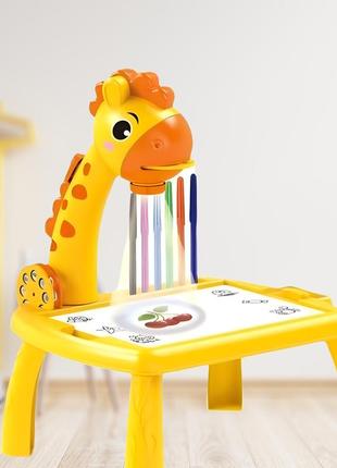 Яскравий жовтий стіл-проектор для дитячого малювання і творчості, гарний подарунок дитині.