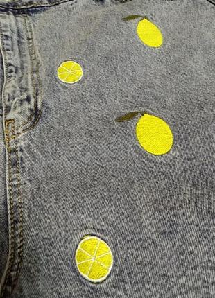 Джинсові короткі шорти з вишивками лимони boohoo, xxl3 фото