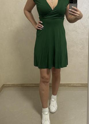 Жіноче зелене плаття-сукня. розмір с7 фото