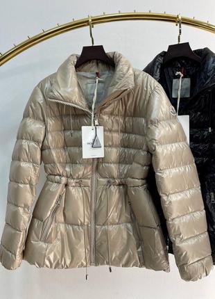 Жіноча куртка moncler