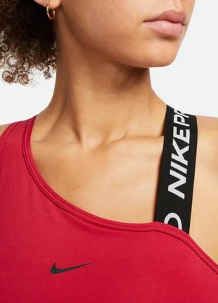 Спортивний топ жіночий nike pro dri-fit swoosh asymmetric bra оригінал5 фото