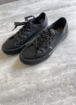 Чорні базові кроси, еко шкіра